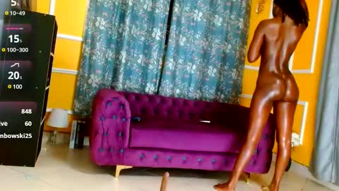 Snapshot of krissy_nile995 chatting on 02-16-25, 12:21 Thaterotic woman online show from 02-16-25, 12:21