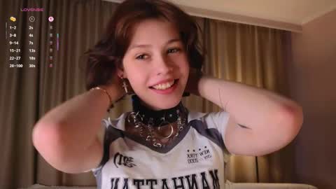 Snapshot of krissyhei chatting on 09-13-25, 01:05 Sarah online show from 09-13-25, 01:05