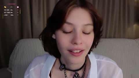 Snapshot of krissyhei chatting on 09-20-25, 01:06 Sarah online show from 09-20-25, 01:06