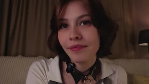 Snapshot of krissyhei chatting on 09-25-25, 01:20 Sarah online show from 09-25-25, 01:20