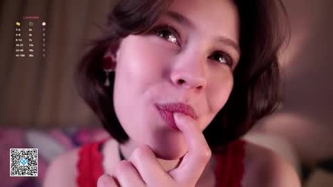 Snapshot of krissyhei chatting on 10-06-25, 01:14 Sarah online show from 10-06-25, 01:14