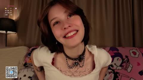 Snapshot of krissyhei chatting on 10-07-25, 01:14 Sarah online show from 10-07-25, 01:14