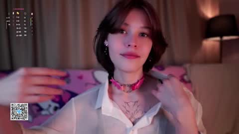 Snapshot of krissyhei chatting on 10-08-25, 01:14 Sarah online show from 10-08-25, 01:14