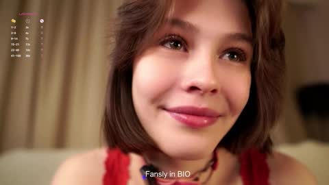 Snapshot of krissyhei chatting on 10-20-25, 01:06 Sarah online show from 10-20-25, 01:06