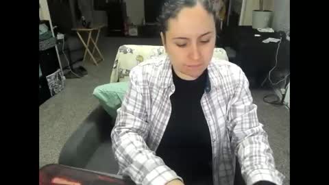 Snapshot of kristajay chatting on 02-05-26, 03:44 Krista online show from 02-05-26, 03:44