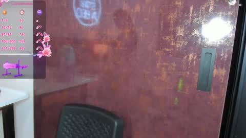 Snapshot of kristal_blond chatting on 01-29-25, 06:54 online show from 01-29-25, 06:54