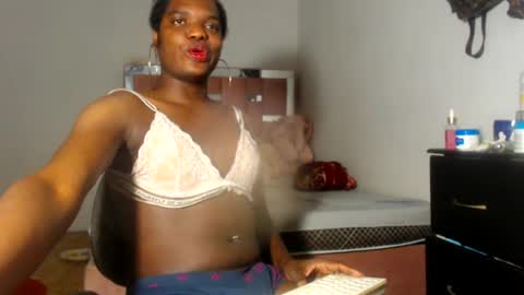 kristal_cox2 online show from 06-15-26, 10:06