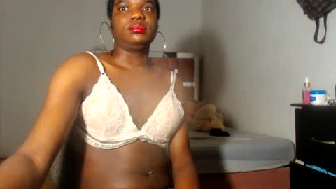 kristal_cox2 online show from 06-16-26, 11:24