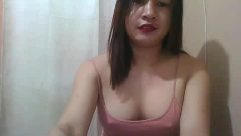 Snapshot of kristalheart chatting on 02-16-26, 11:45 krunchee online show from 02-16-26, 11:45