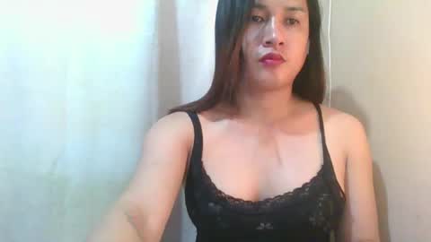 Snapshot of kristalheart chatting on 03-19-26, 07:07 krunchee online show from 03-19-26, 07:07