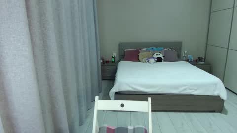 Snapshot of kristall_xxx chatting on 03-08-25, 04:45 twitter Annemarye 23 online show from 03-08-25, 04:45