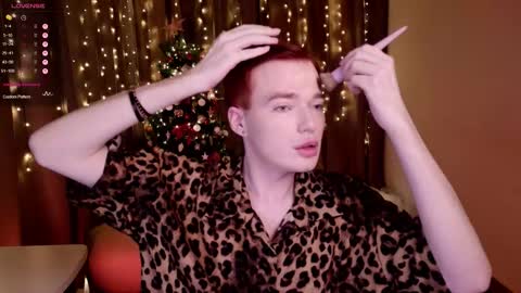 Kristen online show from 12-21-25, 09:33