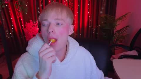 Kristen online show from 02-09-26, 07:07