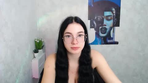 Kristen online show from 10-02-25, 12:56