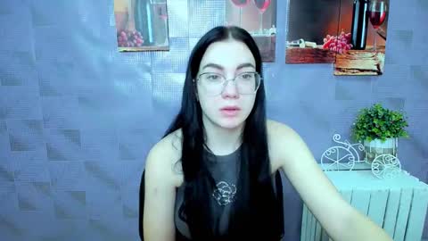 Kristen online show from 10-20-25, 07:31