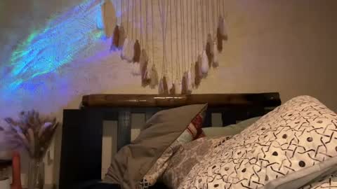 Snapshot of kristi_sinner chatting on 10-15-25, 04:01 Kristi online show from 10-15-25, 04:01