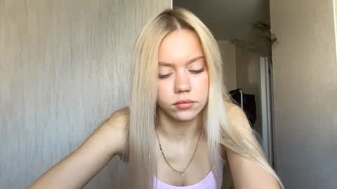 Snapshot of kristifelicien chatting on 07-03-26, 05:14 Blake online show from 07-03-26, 05:14