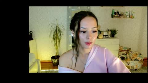 Snapshot of kristina0001 chatting on 10-11-25, 01:42 Kristina online show from 10-11-25, 01:42