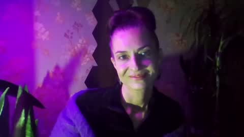 Snapshot of kristinagold44 chatting on 01-09-25, 09:16 Kristina online show from 01-09-25, 09:16