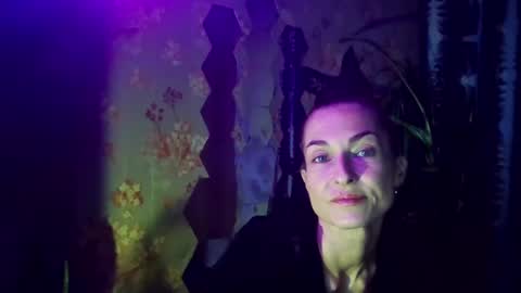 Snapshot of kristinagold44 chatting on 02-13-25, 02:42 Kristina online show from 02-13-25, 02:42