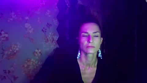 Snapshot of kristinagold44 chatting on 02-26-25, 09:37 Kristina online show from 02-26-25, 09:37
