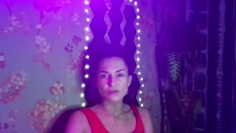 Snapshot of kristinagold44 chatting on 03-05-25, 09:48 Kristina online show from 03-05-25, 09:48