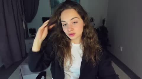 Snapshot of kristinalevis chatting on 01-19-25, 04:14 Kristina online show from 01-19-25, 04:14