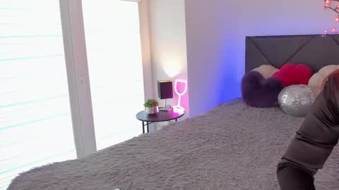 Snapshot of kristivegas chatting on 09-13-25, 12:49 KristiVegas online show from 09-13-25, 12:49