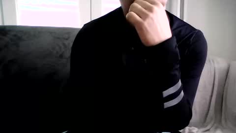 kristoffer220 online show from 03-10-25, 11:21