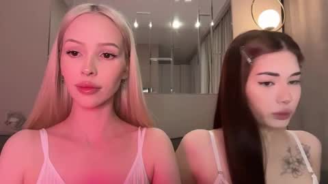 Snapshot of kristy_babe chatting on 02-24-26, 11:36 Kristy and Alice online show from 02-24-26, 11:36