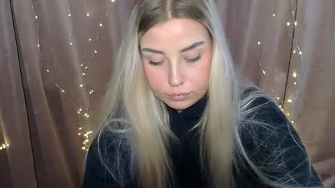 KristyFlowers online show from 12-16-24, 10:50