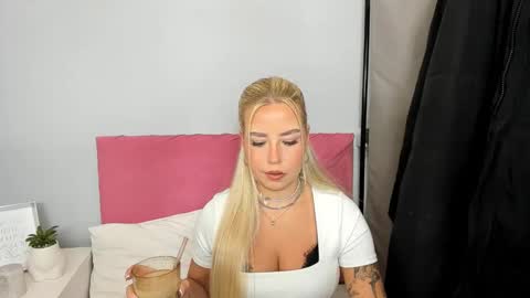 KristyFlowers online show from 01-13-25, 06:06