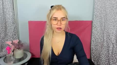 KristyFlowers online show from 01-11-26, 06:07