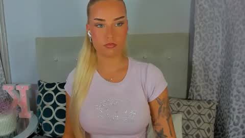 KristyFlowers online show from 06-19-26, 02:32