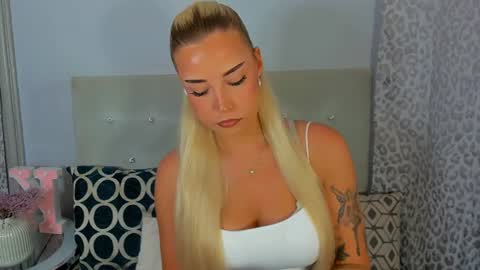 KristyFlowers online show from 06-23-26, 02:26
