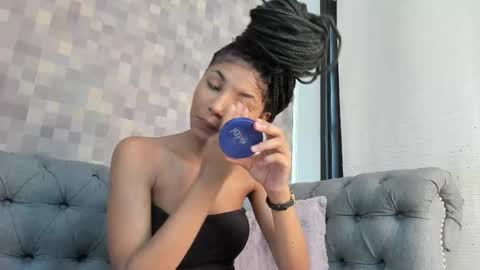 Cristina online show from 09-15-25, 07:25