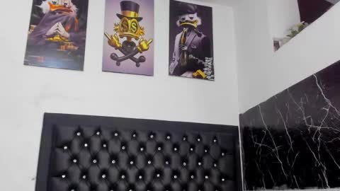 Snapshot of krixtybrown chatting on 11-12-25, 07:03 krixty online show from 11-12-25, 07:03