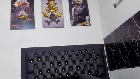 Snapshot of krixtybrown chatting on 11-14-25, 08:40 krixty online show from 11-14-25, 08:40