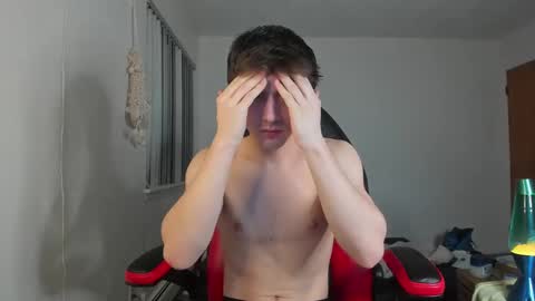 Snapshot of kroddy1985 chatting on 02-21-25, 02:28 Brayden Thompson online show from 02-21-25, 02:28