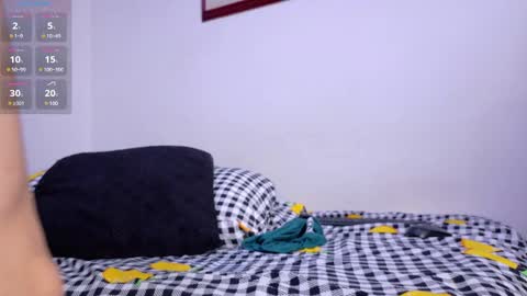 Snapshot of kroy_wood chatting on 01-21-25, 07:17 Kroy Wood online show from 01-21-25, 07:17