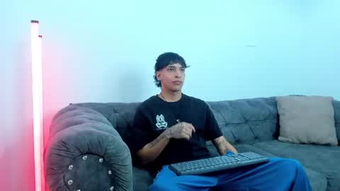 Snapshot of kroywave chatting on 07-15-26, 03:12 Kroy Wave Muscle Tattoos Latino online show from 07-15-26, 03:12
