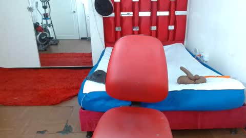 KRYSTAL THOMSON online show from 10-31-25, 04:30