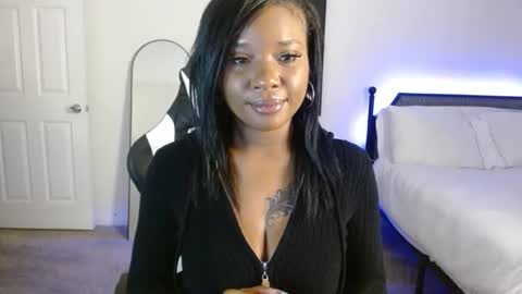 Snapshot of krystalblakexxx chatting on 02-21-26, 12:22 Krystal Blake online show from 02-21-26, 12:22