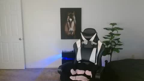 Snapshot of krystalblakexxx chatting on 03-16-26, 11:09 Krystal Blake online show from 03-16-26, 11:09