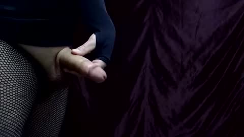 Snapshot of krystalkummingss chatting on 11-08-25, 03:23 Krystalkummingss online show from 11-08-25, 03:23