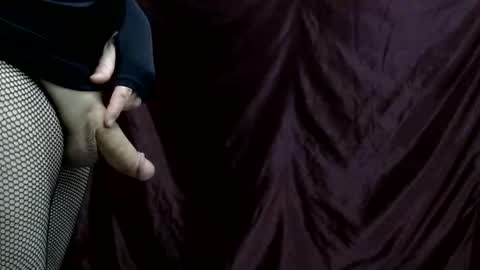 Snapshot of krystalkummingss chatting on 11-13-25, 09:03 Krystalkummingss online show from 11-13-25, 09:03