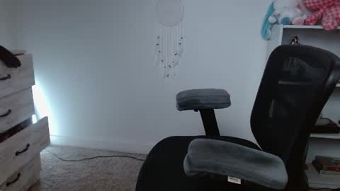 Krystal Syx online show from 07-31-26, 02:05
