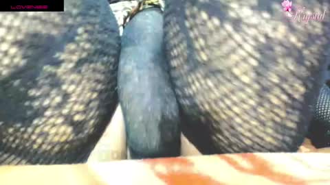 Snapshot of krystarxxx chatting on 11-07-25, 07:36 kryxtal online show from 11-07-25, 07:36