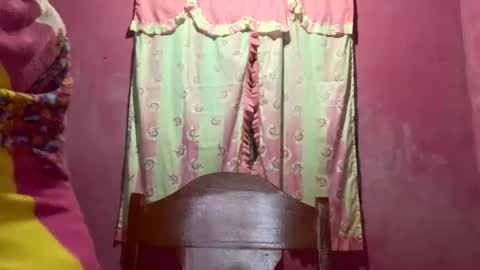 Mia online show from 02-18-26, 02:07