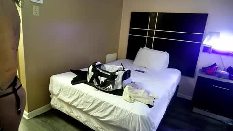 kryztalynxxx online show from 02-09-26, 04:00